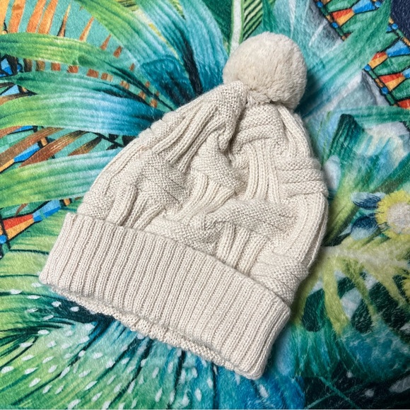 Alicia Adam’s alpaca wool kids hat - Picture 2 of 5